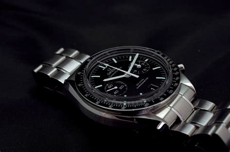 omega speedmaster 9300 caliber review